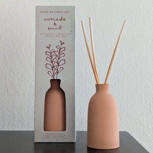 Anthropologie Illume terracotta diffuser (avocado mint)